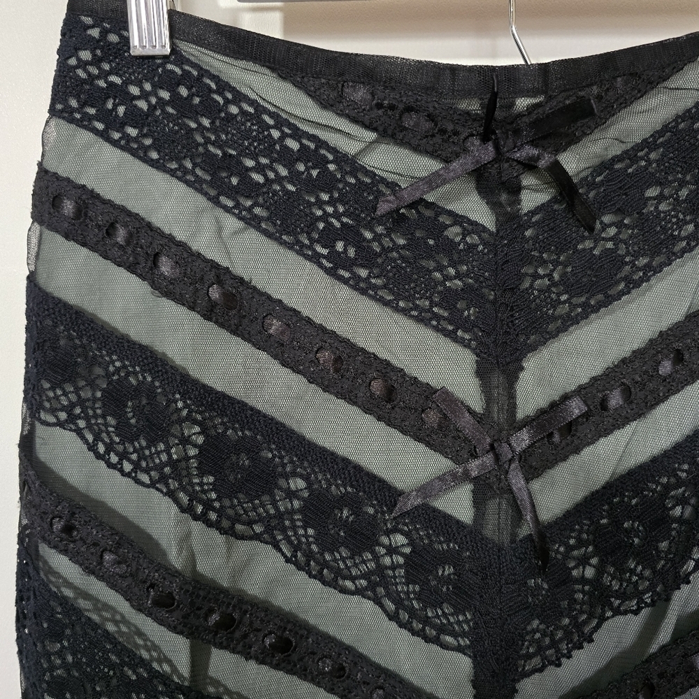 Vintage Y2k 90s Black and Baby Blue Lace Striped Skirt - Picture 3 of 8